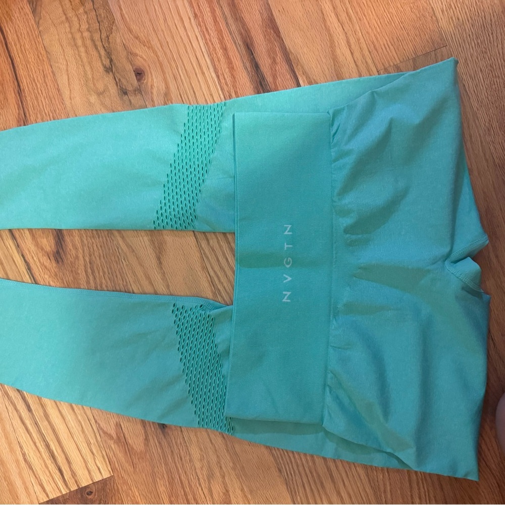 NVGTN Green Leggings Athletic Performance Bottoms